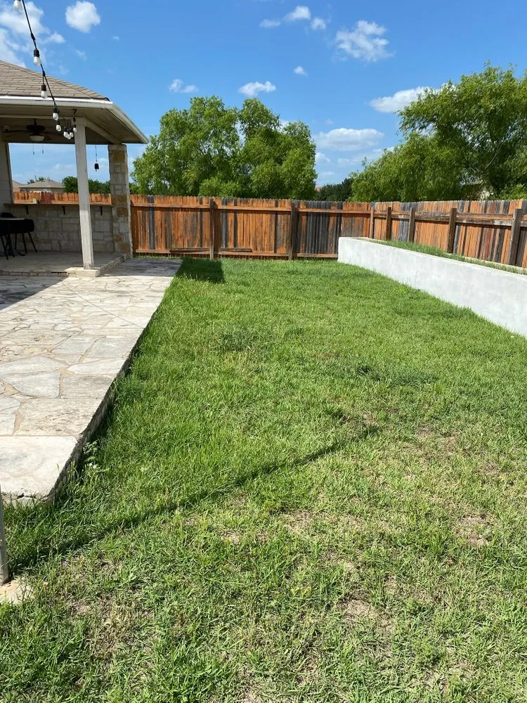 Custom outdoor landscaping experts serving Cedar Creek, TX - Creekwood Lawn & Landscaping