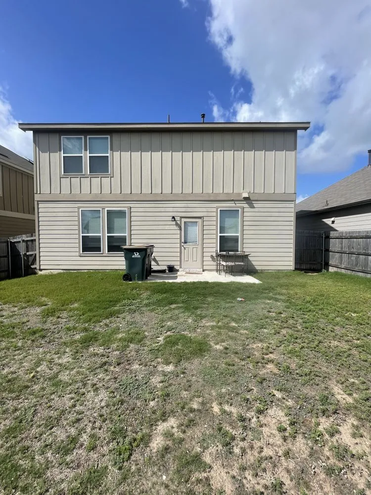 Top-rated garden landscaping for homes across Cedar Creek, TX - Creekwood Lawn & Landscaping