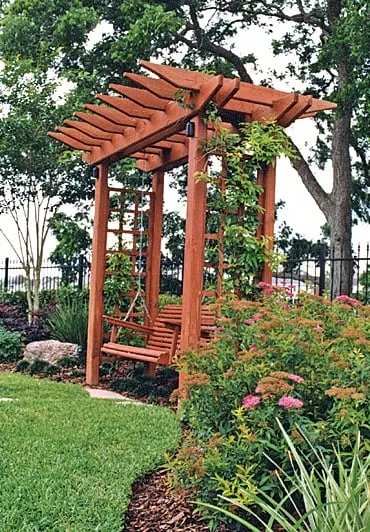 Trusted yard cleanup service with custom design across Sugar Land, TX - Crenshaw Landscapes