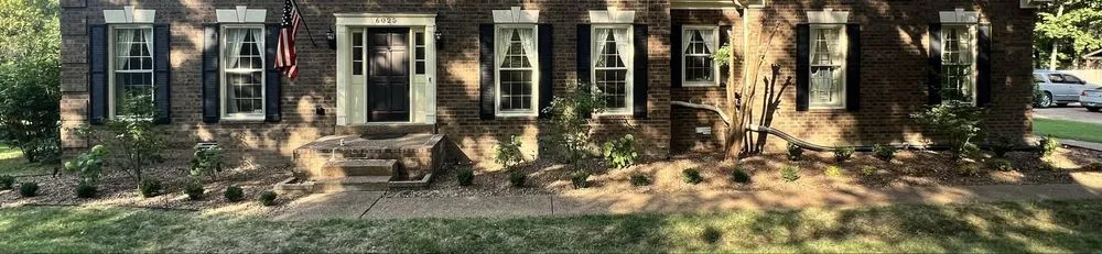 Trusted yard cleanup service in Brentwood, TN by Crenshaw Landscaping