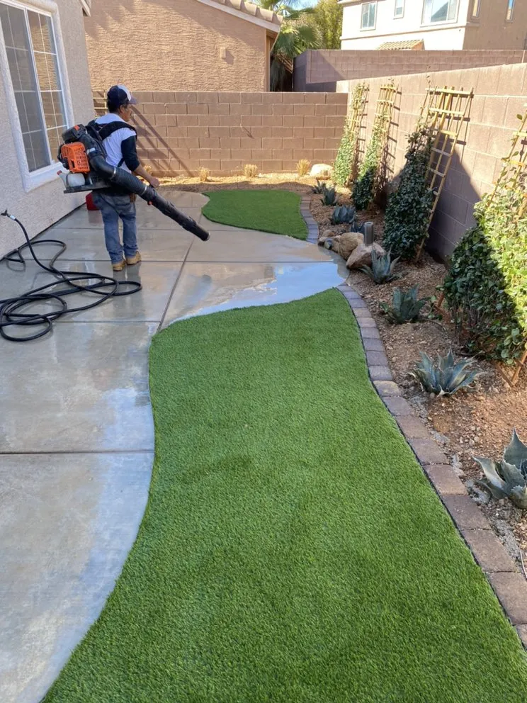 Custom lawn mowing service in Henderson, NV - Crescent Landscape Management