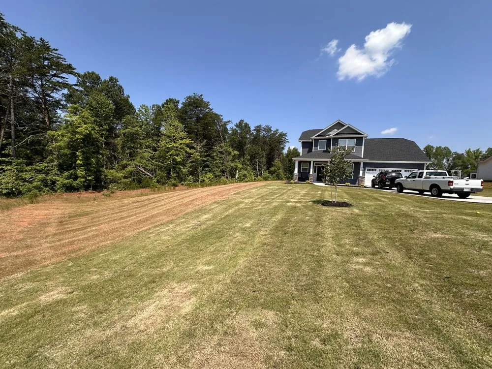 Top-rated yard cleanup service with custom design in Chesnee, SC by Crescent Lawn Care