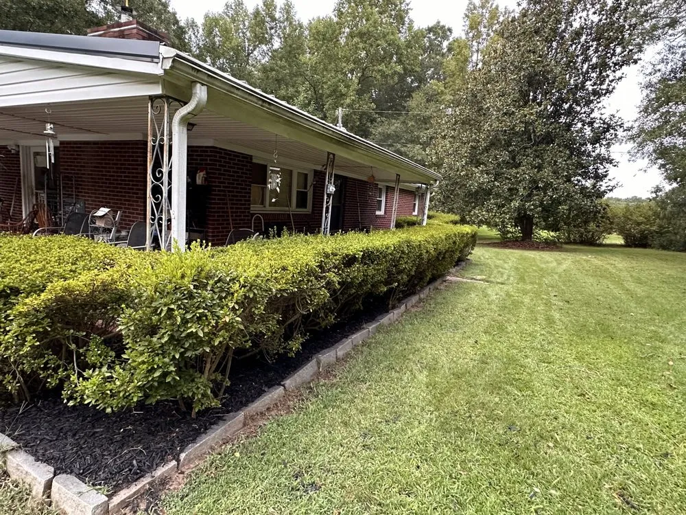 Local landscape design experts serving Chesnee, SC - Crescent Lawn Care