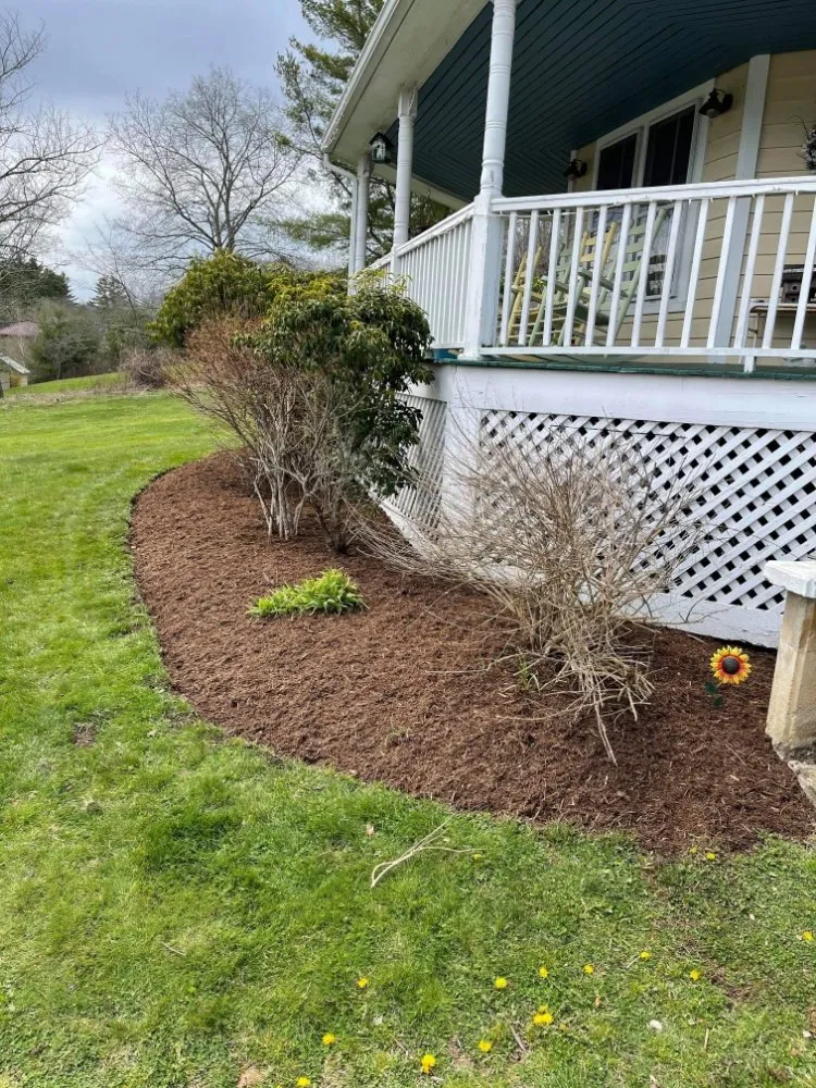 Top-rated lawn mowing service for homes across Elk Park, NC - Crescent Ridge Landscaping