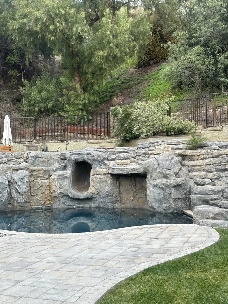 Top-rated garden landscaping experts serving Santa Ana, CA - Crespolanscape