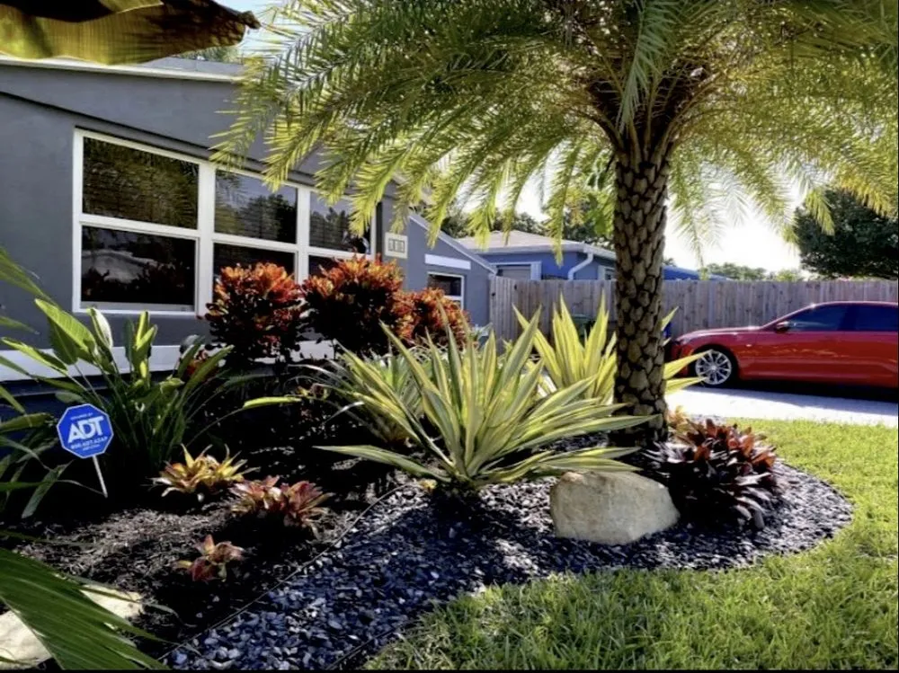 Local lawn mowing service experts serving Pompano Beach, FL - Crespo’s Complete Maintenance