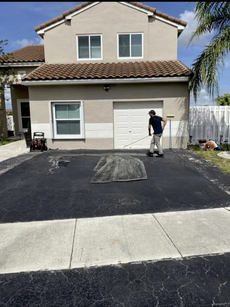 Reliable yard cleanup service in Pompano Beach, FL by Crespo’s Complete Maintenance