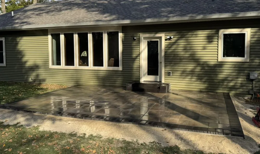 Reliable lawn mowing service experts serving Salt Lake City, UT - Crest Landscapes