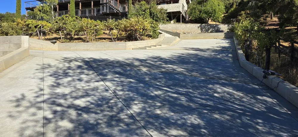 Trusted lawn care service in Santa Cruz, CA by Crestline Construction