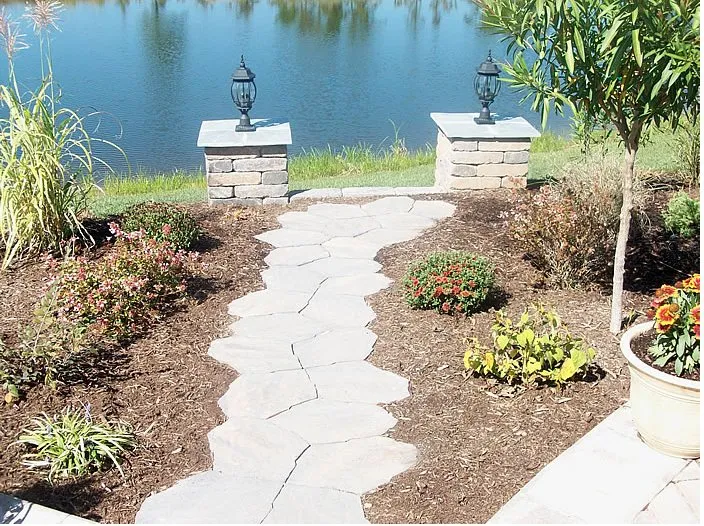 Affordable yard maintenance in Myrtle Beach, SC by Creststone Landscaping