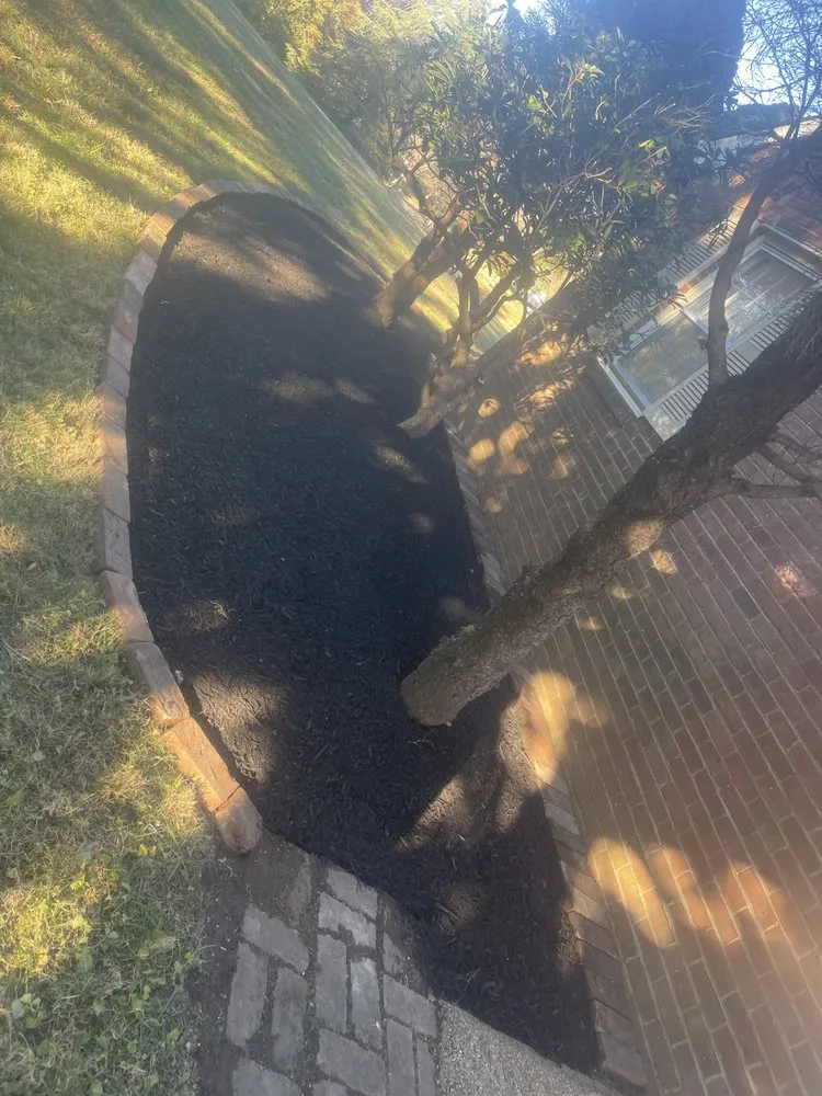 Expert residential landscaping in Chantilly, VA by Crestview Landscaping