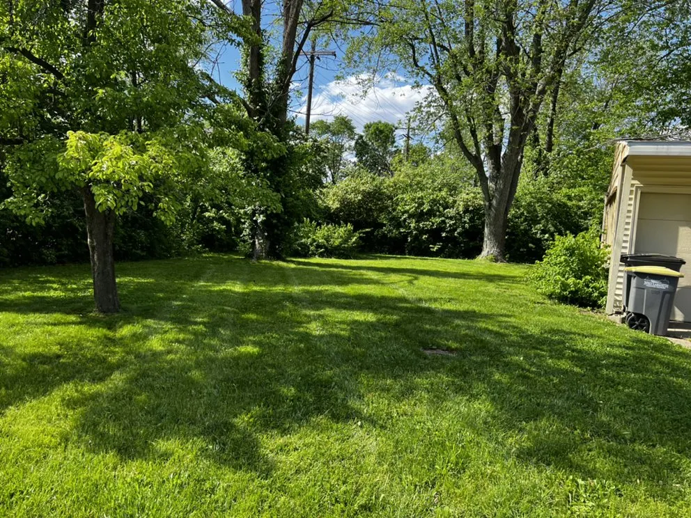 Expert yard maintenance in Shadeland, IN by Crestview Landscaping