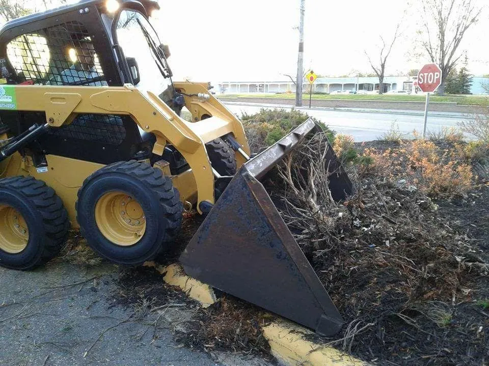 Trusted lawn care service in Blaine, MN - Crestview Property Maintenance