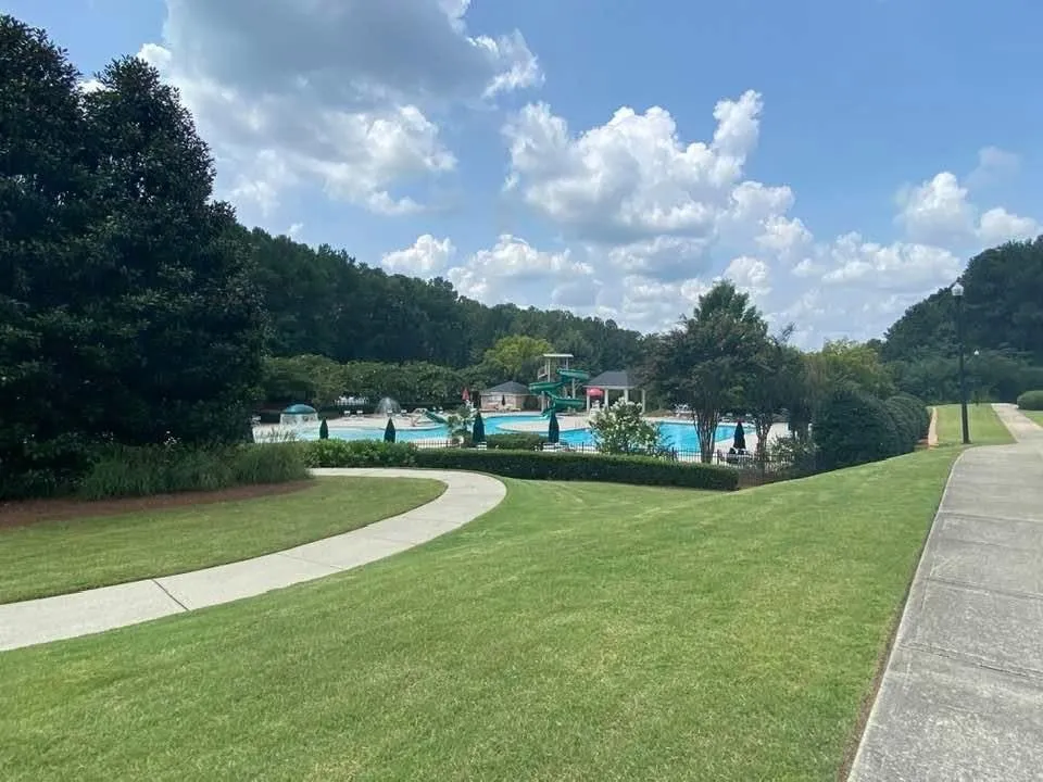 Top-rated landscaping services for beautiful yards in Canton, GA by Crestwood Landscape