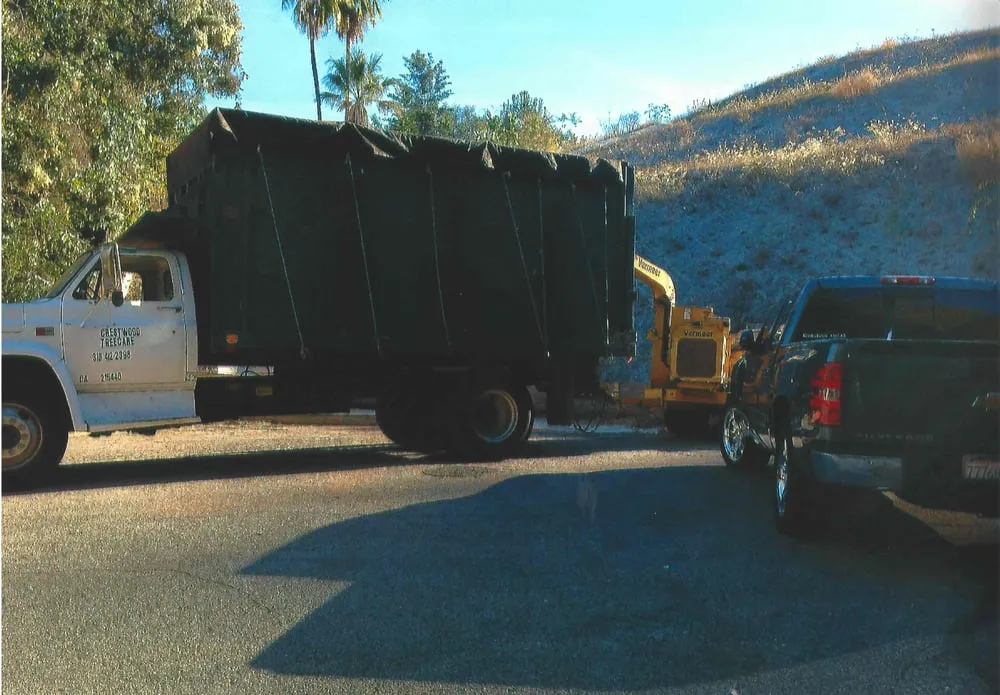 Affordable lawn mowing service in Inglewood, CA - Crestwood Tree Care