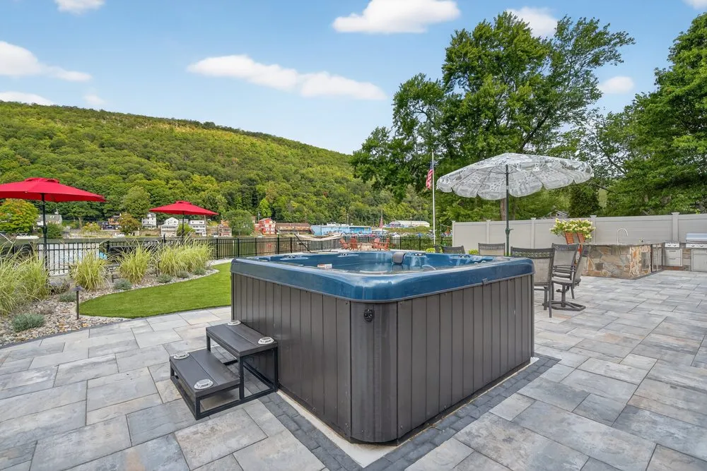 Expert yard maintenance in Ringwood, NJ by Crevina Landscaping, LLC