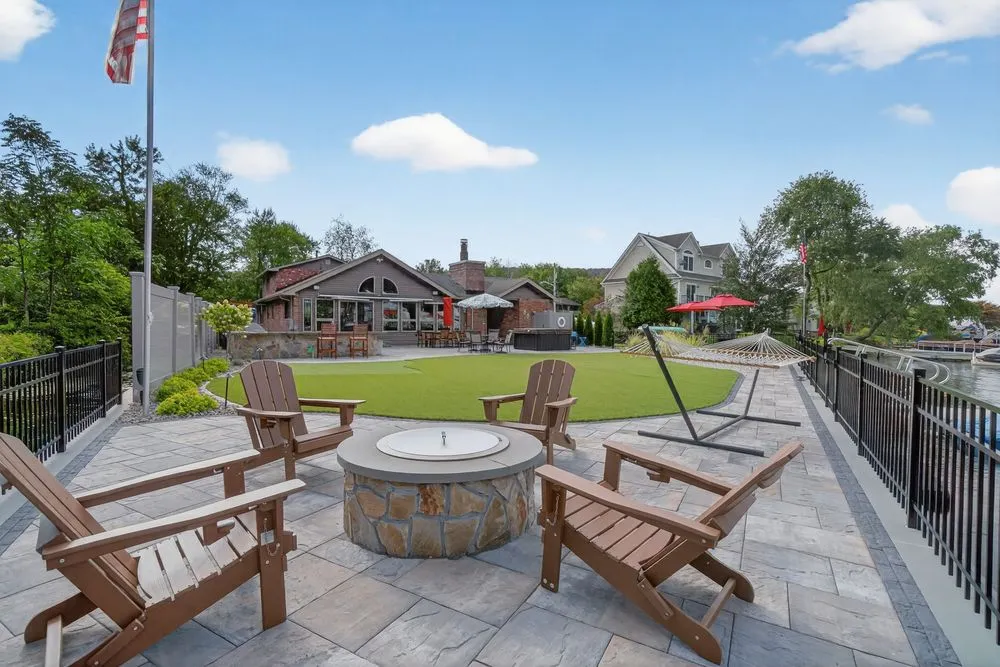 Custom lawn mowing service experts serving Ringwood, NJ - Crevina Landscaping, LLC