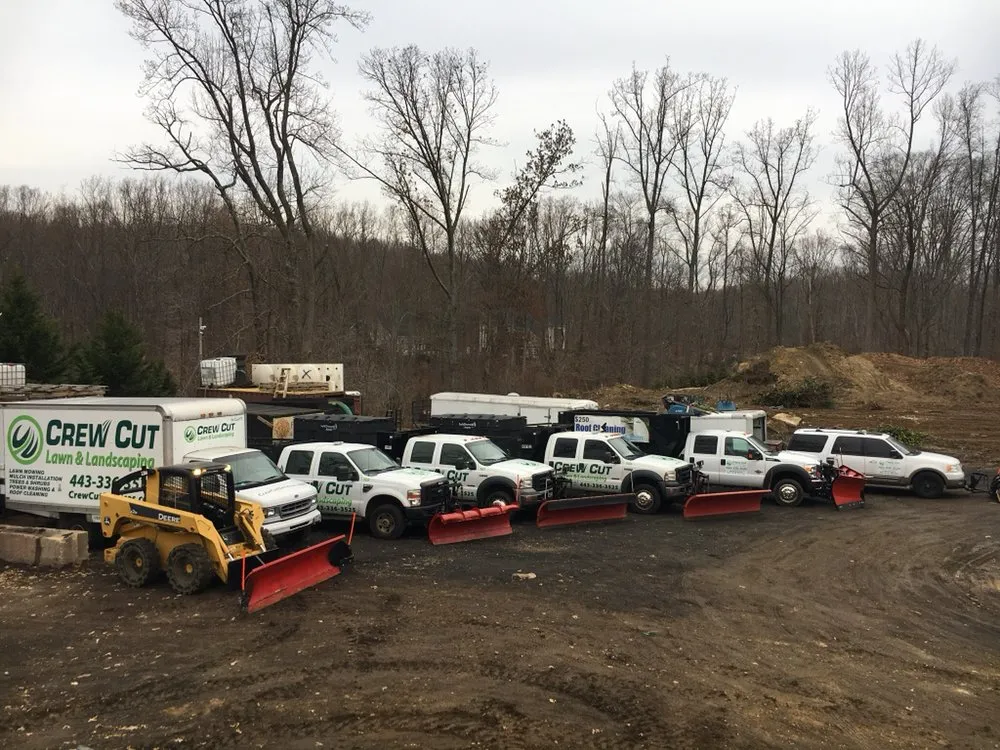 Custom yard maintenance experts serving Edgewater, MD - Crew Cut Enterprises