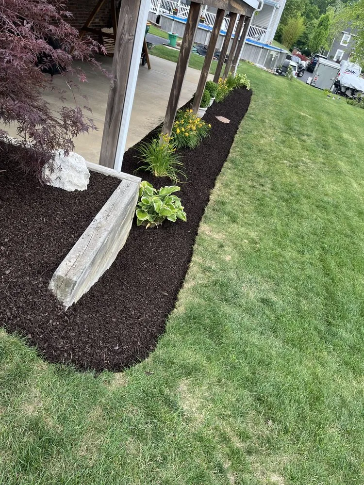 Affordable outdoor landscaping experts serving Sturgeon, PA - Crewl's Landscaping