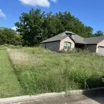 Professional garden landscaping near you across Rose, OK - Crews On Lawn