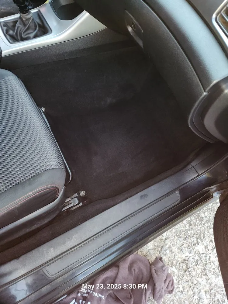 Expert yard maintenance in New Albany, IN by Cribs And Chrome Cleaning