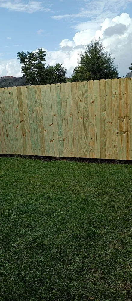 Custom lawn care service experts serving Terrytown, LA - Cricket Lawn Care Services