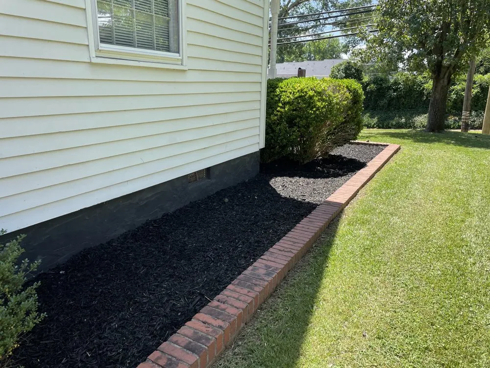 Expert lawn mowing service for beautiful yards in Enoree, SC by Cricket Lawn Works