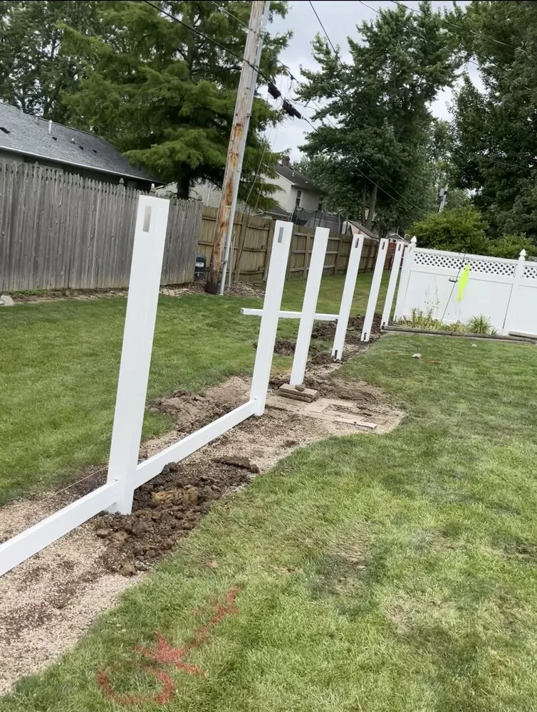 Top-rated lawn mowing service experts serving Deland, FL - Crider & Sons