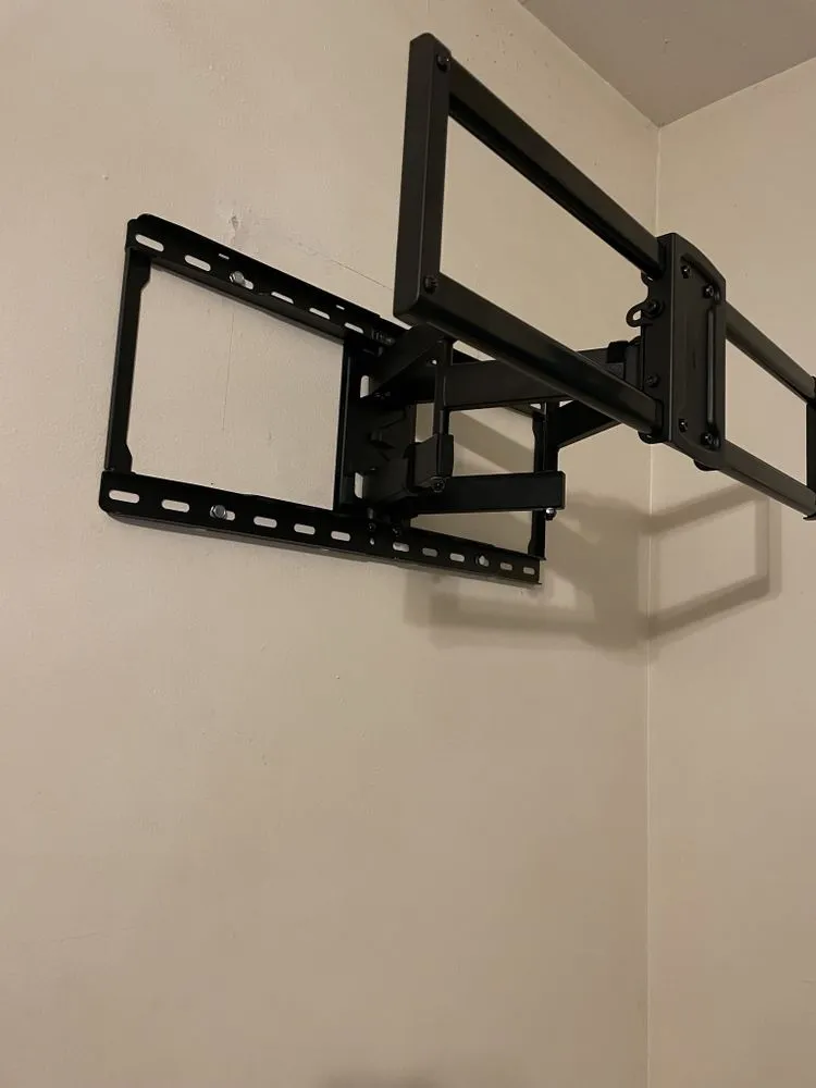 Expert yard maintenance in Maywood, IL - Crily's Earth Services