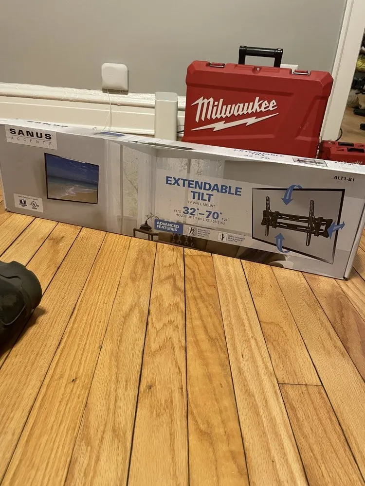 Trusted outdoor landscaping for residential properties across Maywood, IL - Crily's Earth Services