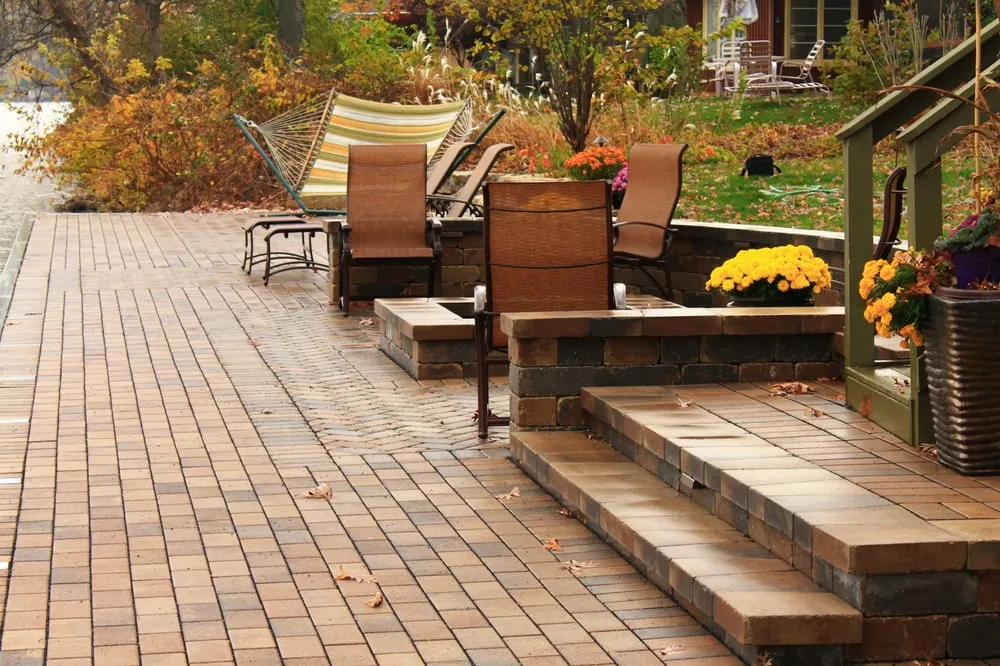 Reliable lawn care service experts serving Rockford, IL - Crimson Valley Landscaping