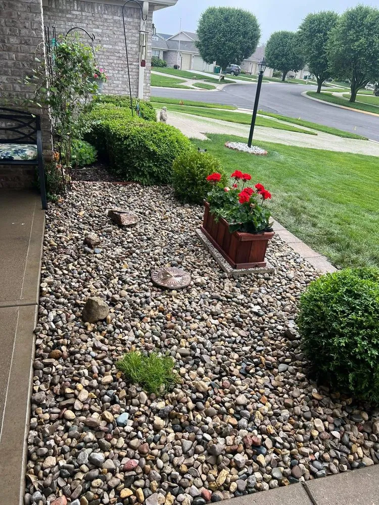 Custom lawn care service for homes across Franklin, IN - Cris & Cris Landscaping