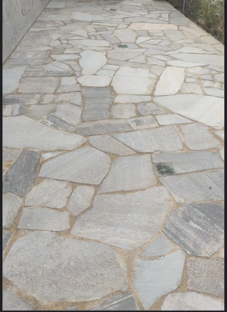 Expert lawn mowing service in Oceanside, CA by Cris Castro Landscape Maintenance