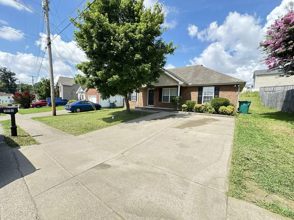 Reliable landscape design for year-round maintenance in Christiana, TN by Cris Lawn Care