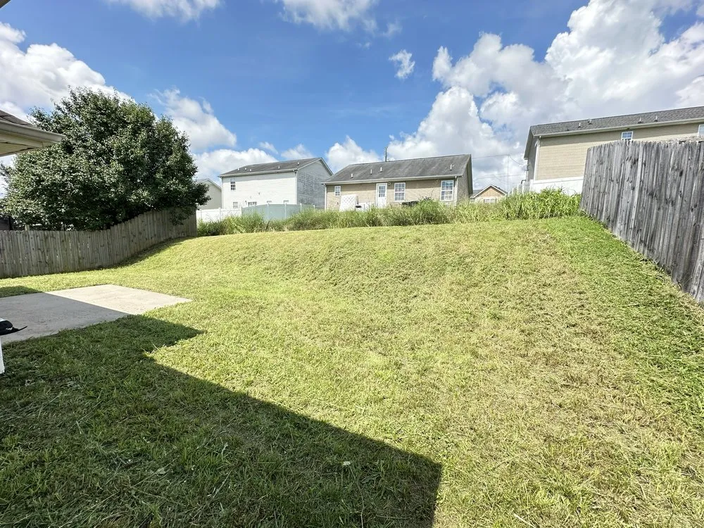 Top-rated lawn care service in Christiana, TN by Cris Lawn Care