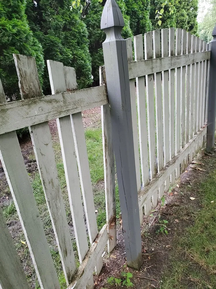 Affordable lawn care service in Munster, IN by Cristo Cuts