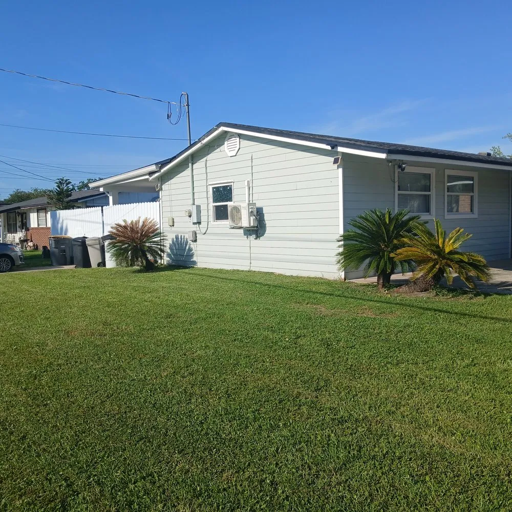 Trusted landscape installation for year-round maintenance in Orange Park, FL by Cristo Vive Lawn Service