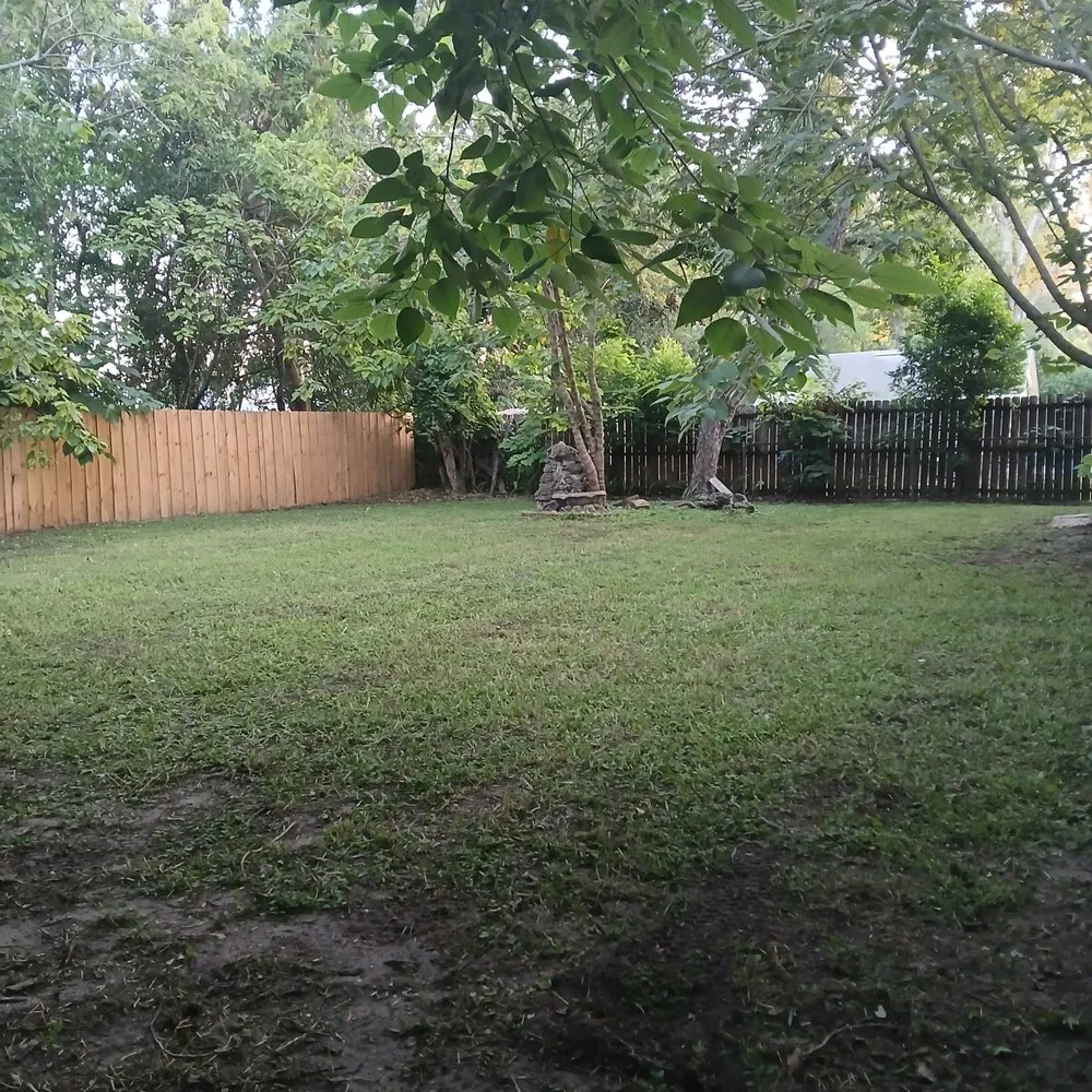 Top-rated garden landscaping experts serving Orange Park, FL - Cristo Vive Lawn Service