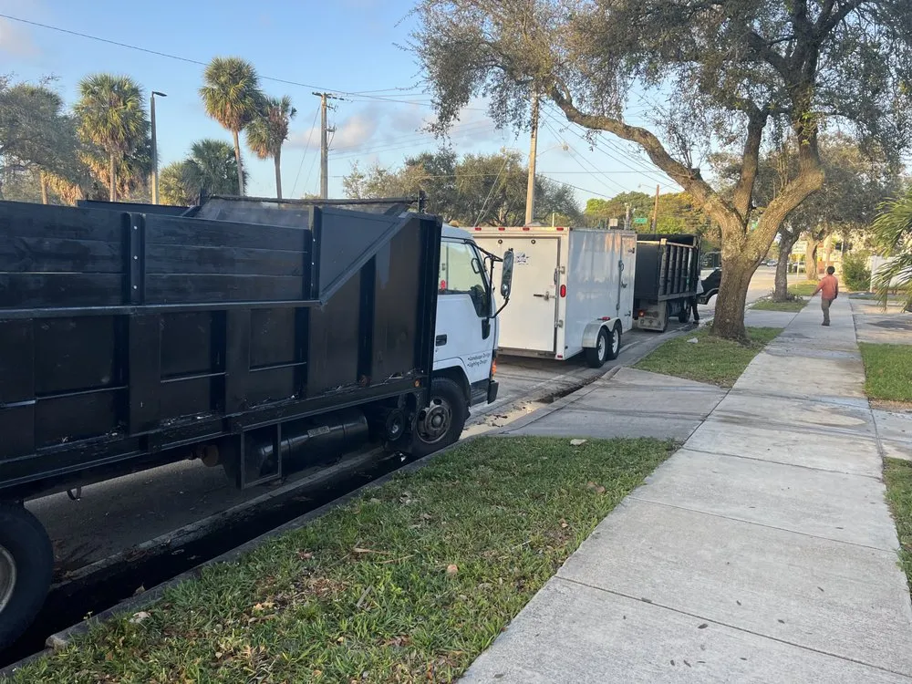 Local yard maintenance in Fort Lauderdale, FL - Cristobal lawn service