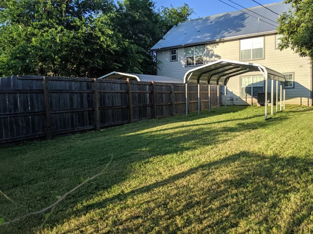 Local yard maintenance for beautiful yards across Taylor, TX - Critchfield Lawn Service
