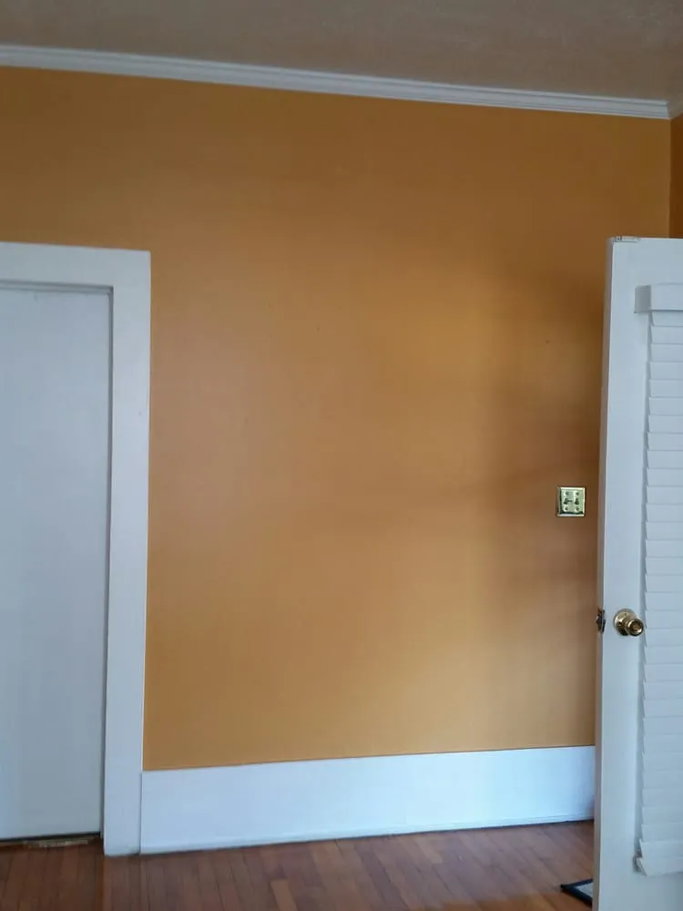 Trusted lawn mowing service in Gadsden, AL by Crj Painting Service