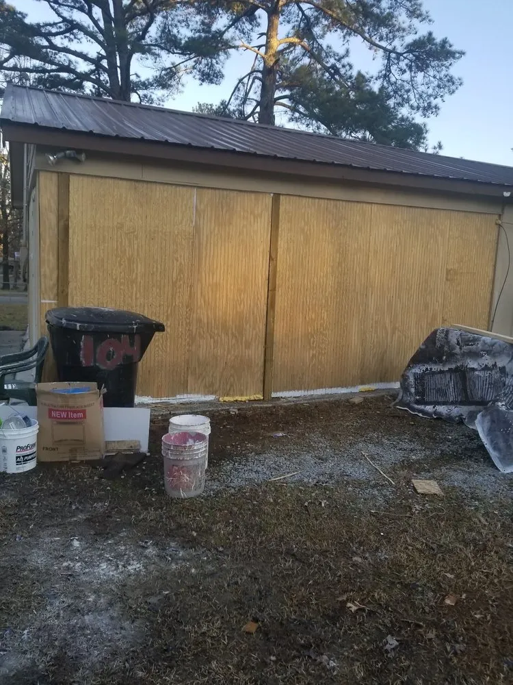 Trusted yard maintenance in Gadsden, AL by Crj Painting Service