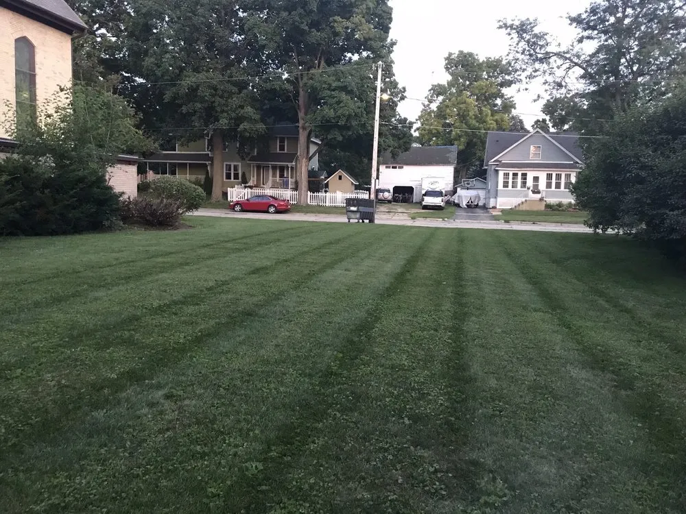 Local yard cleanup service in Columbus, WI by Crombie Lawn Care