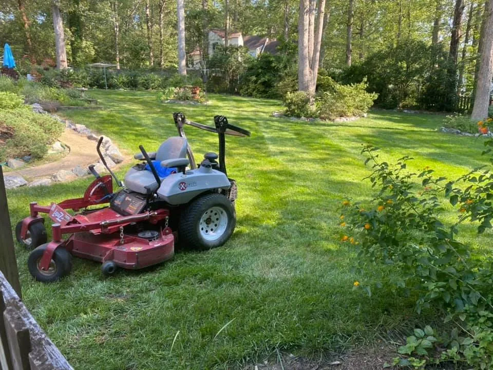 Top-rated lawn mowing service in Hopewell, VA - Crone's Lawn Service