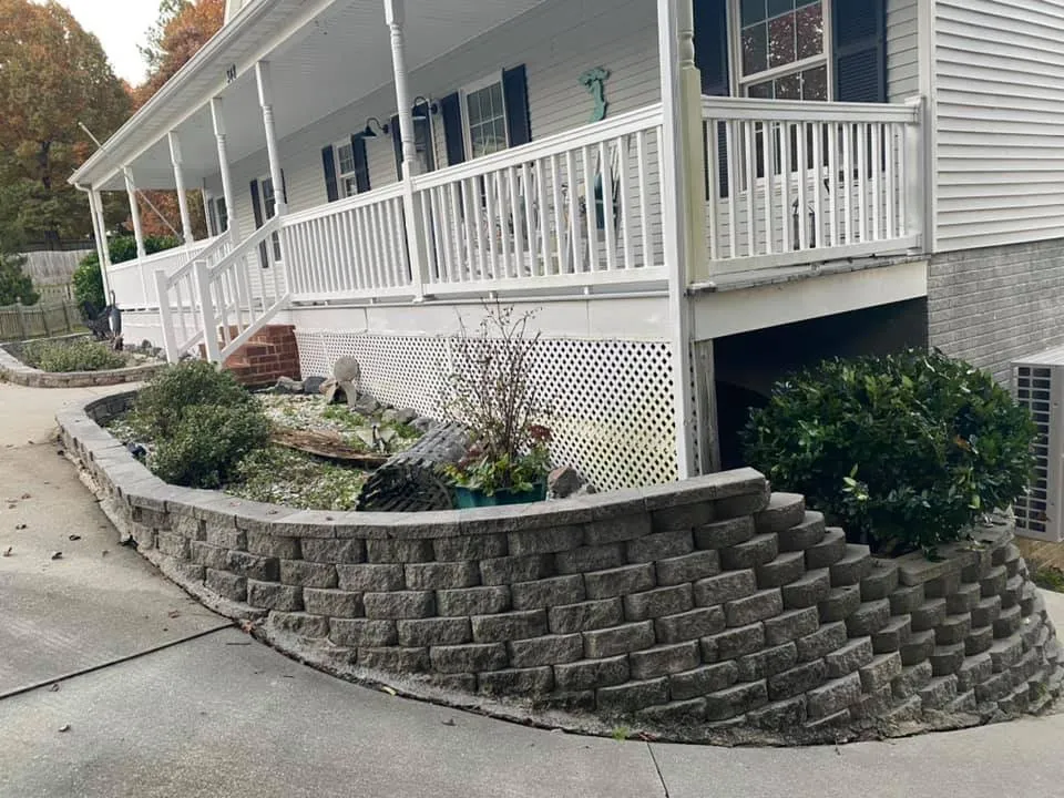 Local yard cleanup service in Hopewell, VA by Crone's Lawn Service