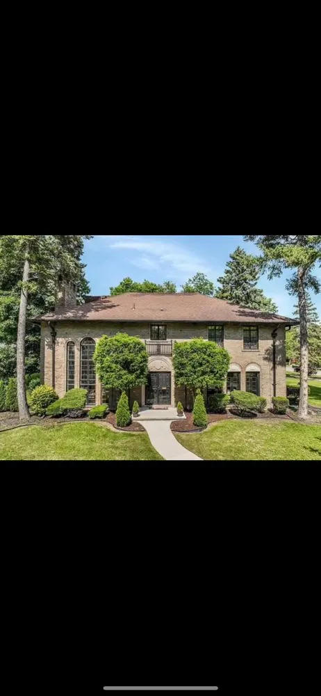 Affordable landscaping services for residential properties across Detroit, MI - Croon Contracting