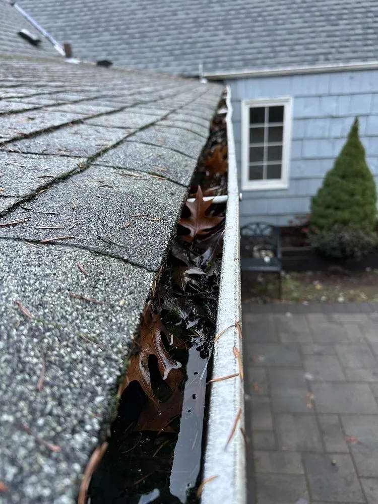 Custom yard maintenance in Woodinville, WA - Crosby & Co