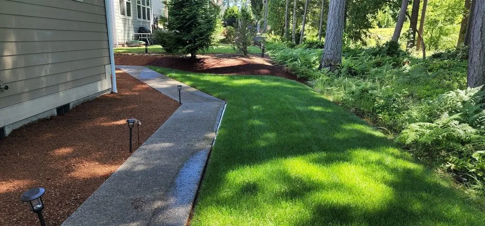 Expert garden landscaping in Chehalis, WA - Cross Brothers Services