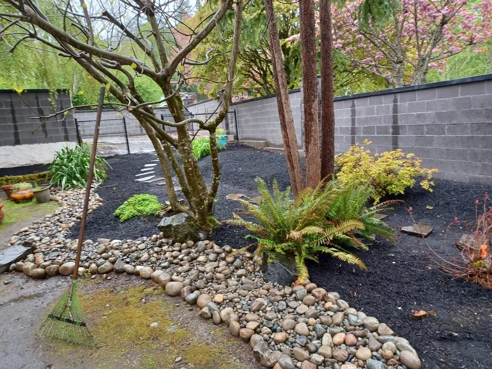 Affordable lawn mowing service in Chehalis, WA - Cross Brothers Services