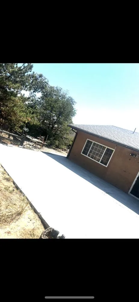 Affordable yard maintenance in Rio Rancho, NM by Cross Concrete & Landscape